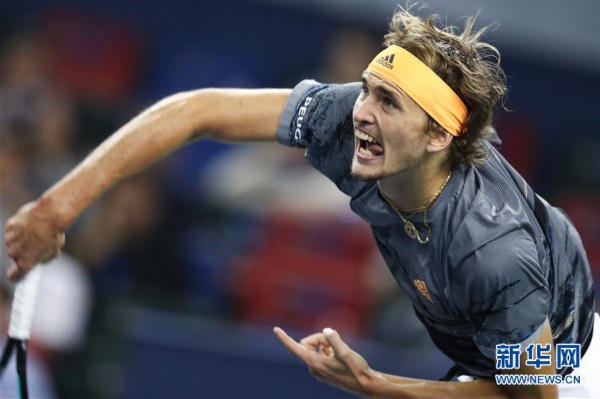 尔夫比赛中 尔夫比赛中