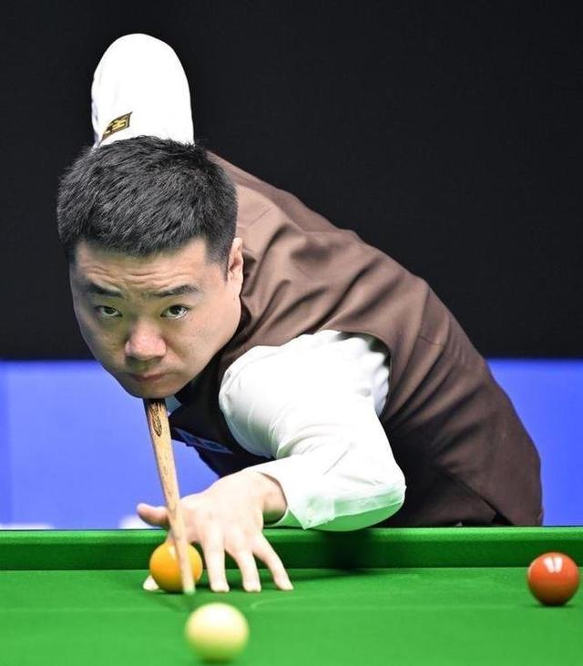 但西蒙斯凭 但西蒙斯凭